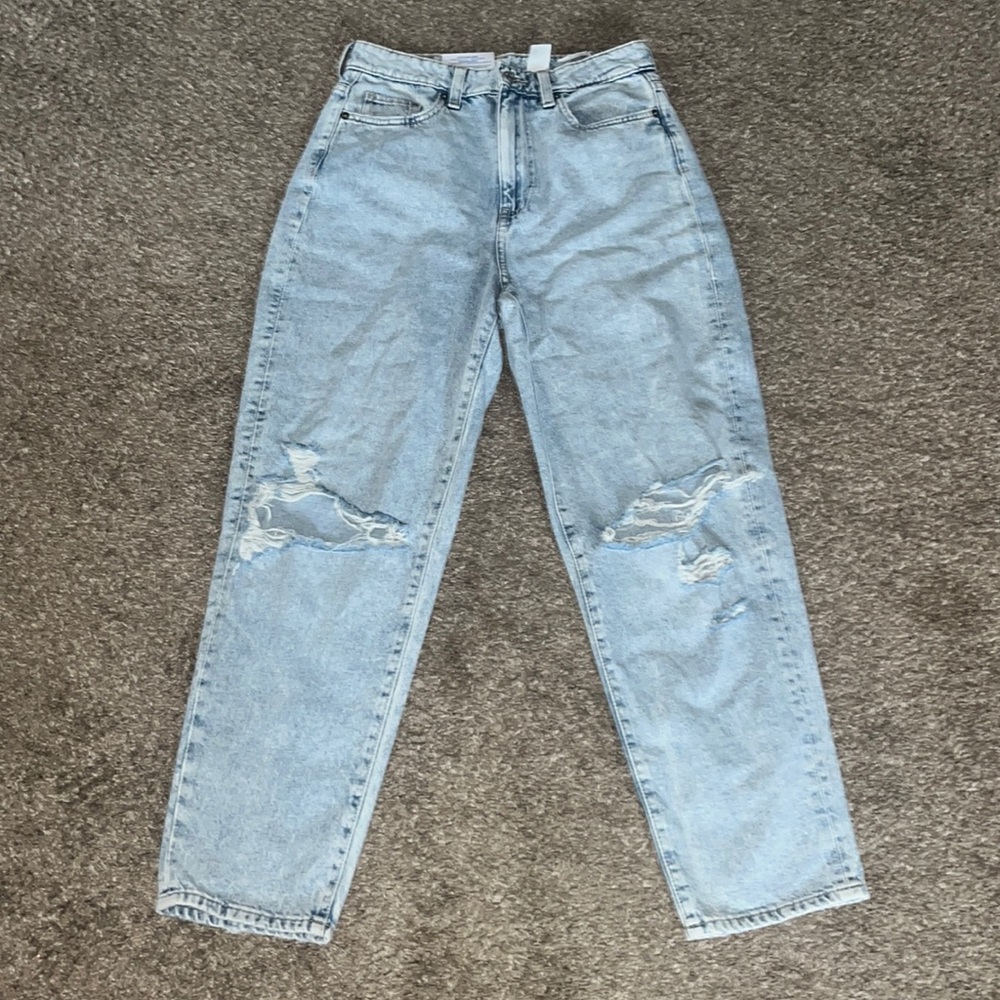 H and m light way mom ripped jeans